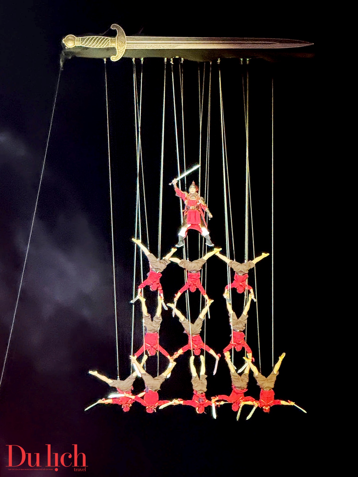 ban giao huong “dai ngan cham bien xanh” thang hoa cam xuc trong dem khai mac - 7