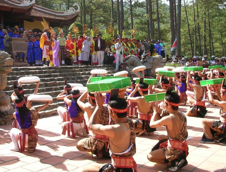 Du lịch biển - Phú Thọ mang đến nhiều trải nghiệm mới cho du khách dịp Giỗ Tổ Hùng Vương