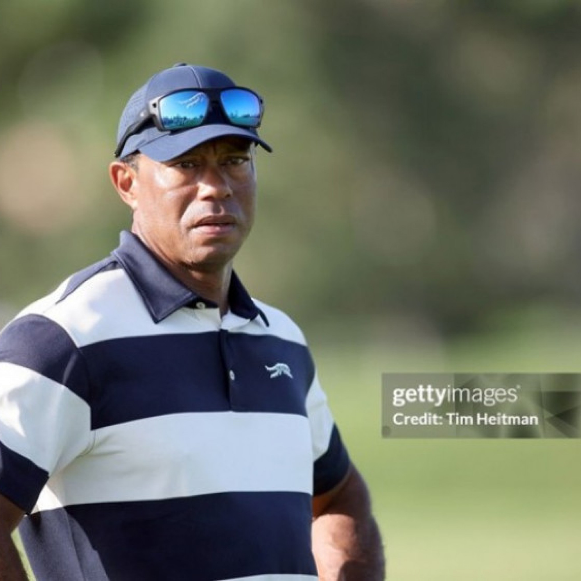  - Tiger Woods quỳ gối trước con dâu Tổng thống Trump xin tha thứ sau tai nạn?