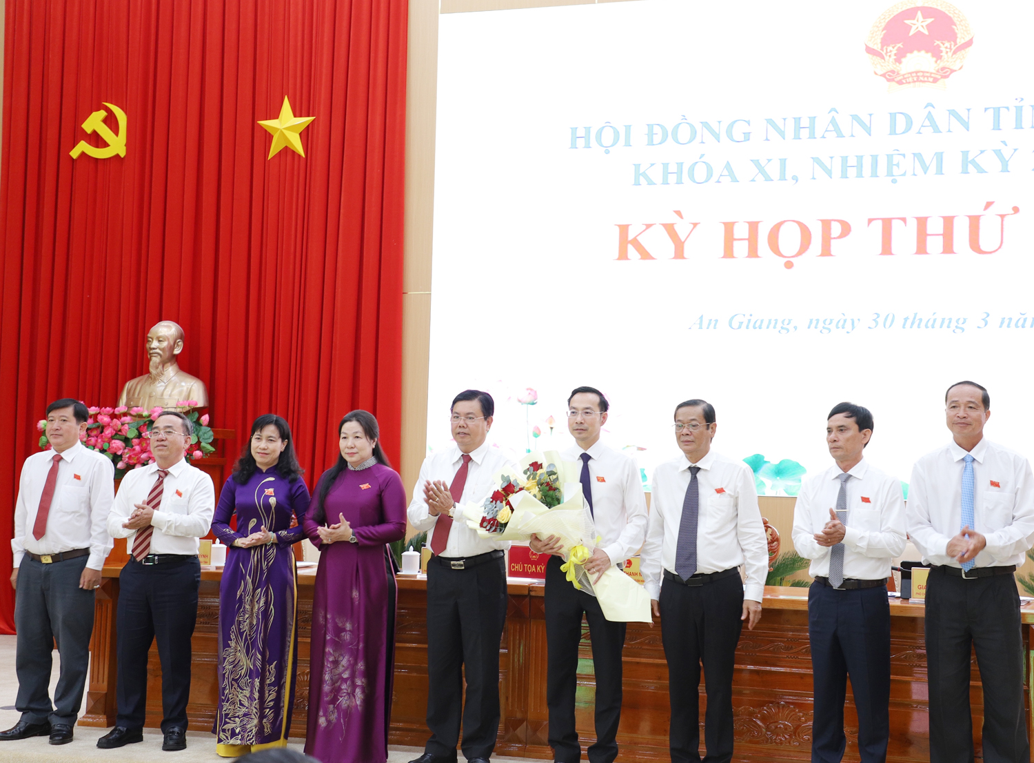 Ông Hồ Văn Mừng tiếp tục giữ chức Chủ tịch UBND tỉnh An Giang - 3