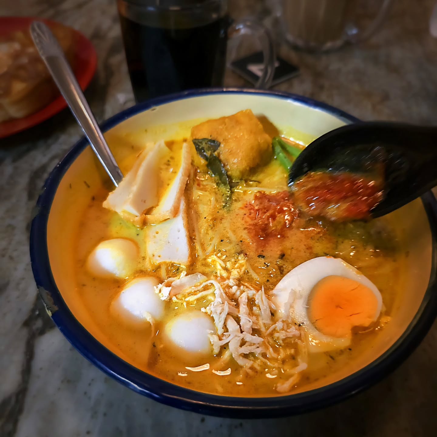 Melaka: Đi giữa dòng người, tìm một khoảng thở - 5