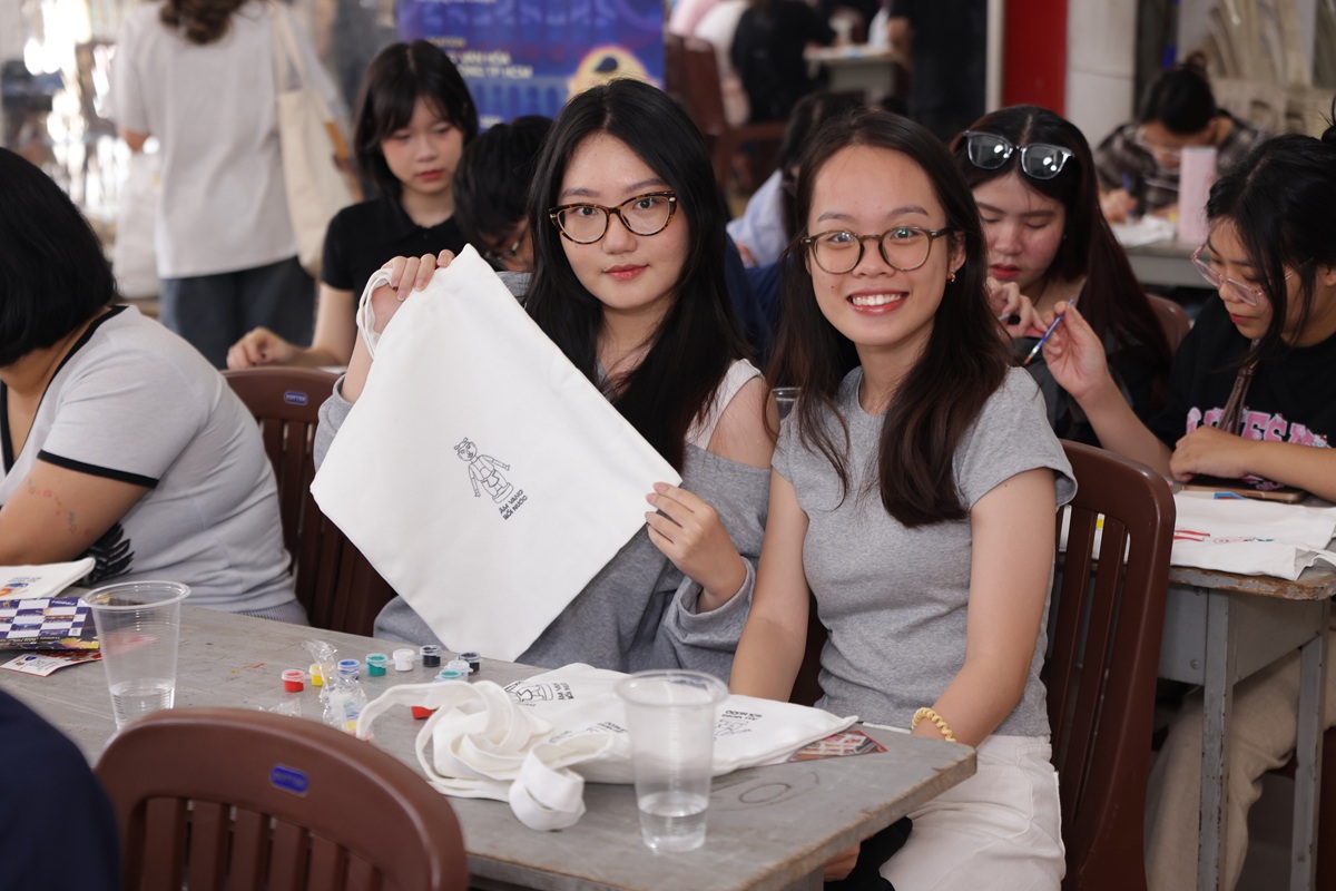 gen z ke chuyen roi nuoc: di san duoc ‘noi lai’ bang ngon ngu moi - 2