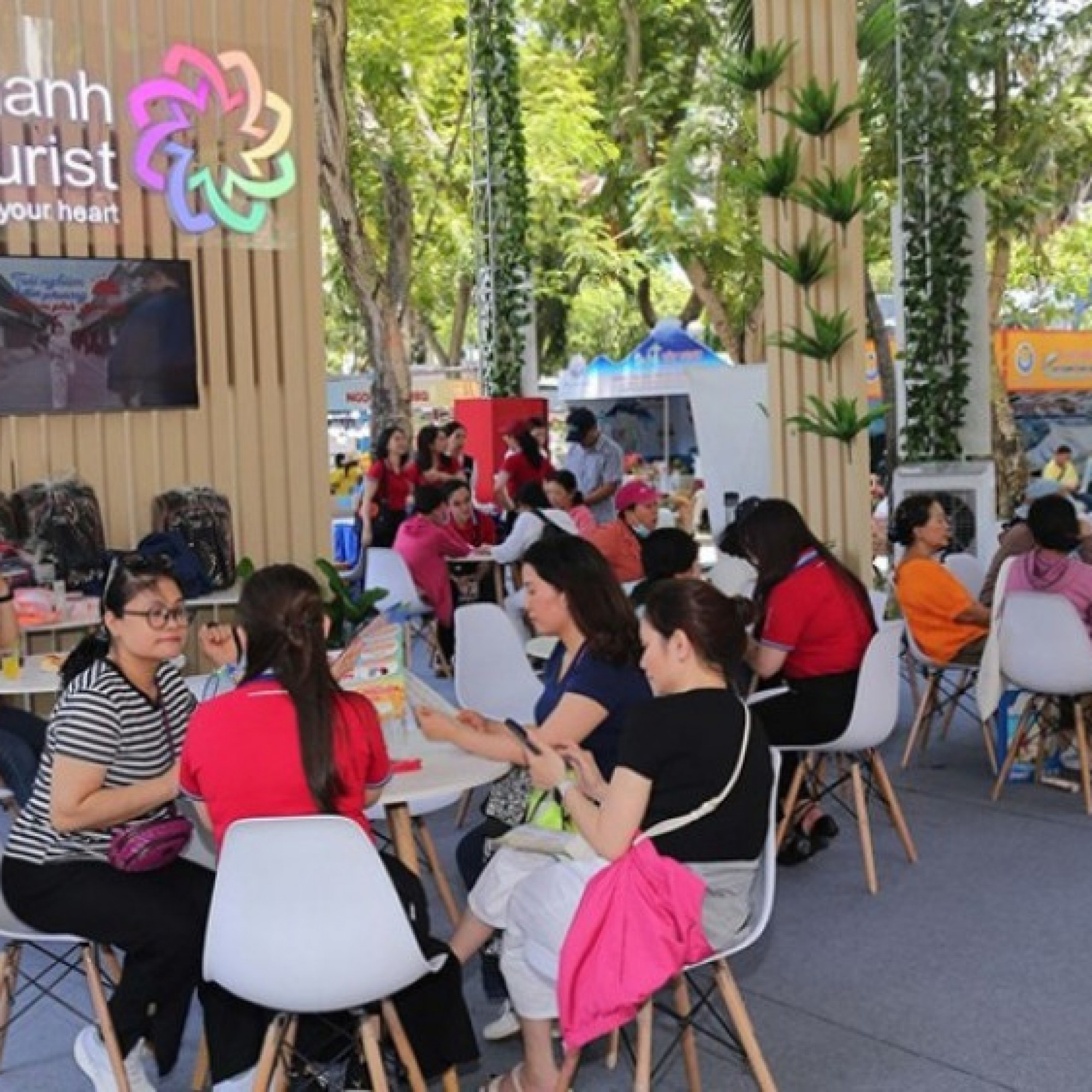 Săn tour hè giảm giá lên tới 5 triệu đồng cùng BenThanh Tourist