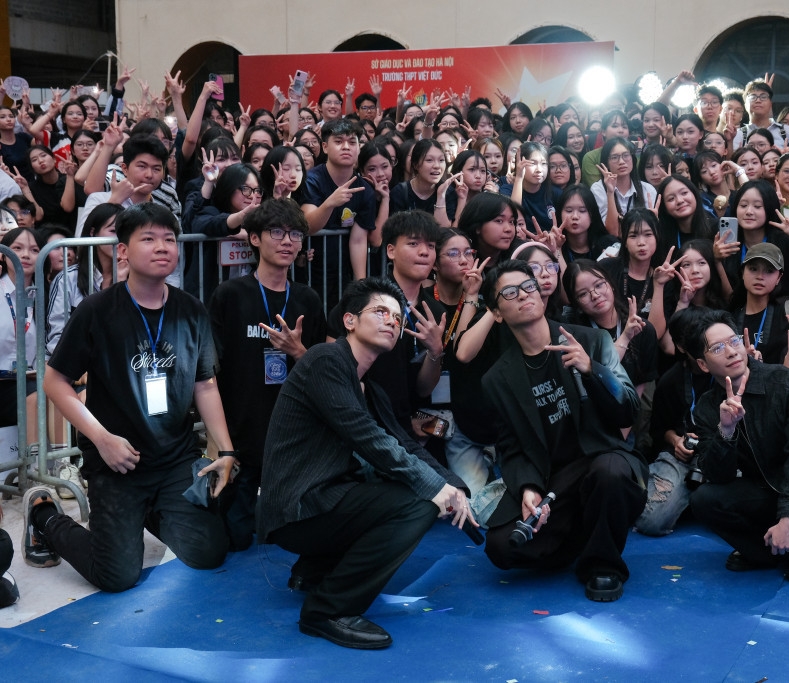 'Khi tôi 18' khẳng định sức trẻ và niềm tự hào dân tộc trong mỗi học sinh THPT Việt Đức - 5