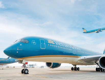  - Nhiều chuyến bay kết nối TP.HCM tạm dừng khai thác vì giá nhiên liệu tăng