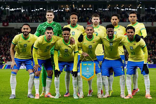 Những ông lớn dễ "đánh mất mình" ở World Cup: Brazil không còn điệu samba hoa mỹ? - 5