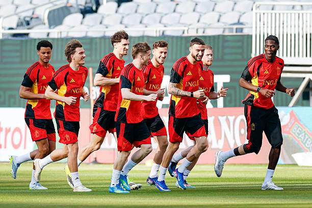 Những ông lớn dễ "đánh mất mình" ở World Cup: Brazil không còn điệu samba hoa mỹ? - 2