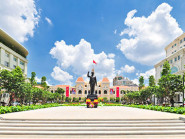 Quảng trường phố đi bộ Nguyễn Huệ