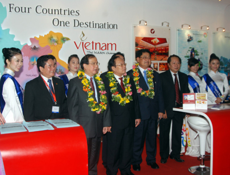 Đồng hành cùng ITE HCMC 2011: BENTHANH TOURIST NHIỂU HOẠT ĐỘNG PHONG PHÚ TẠI HỘI CHỢ ITE - 1