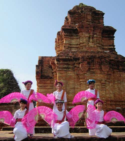 Khai hội Katê Bình Thuận 2012 - 1