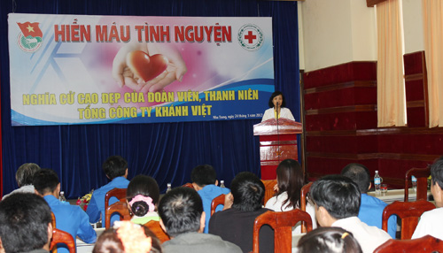 Nha Trang: 177 Đoàn viên tham gia: “Những giọt máu hồng Khatoco 2013” - 1