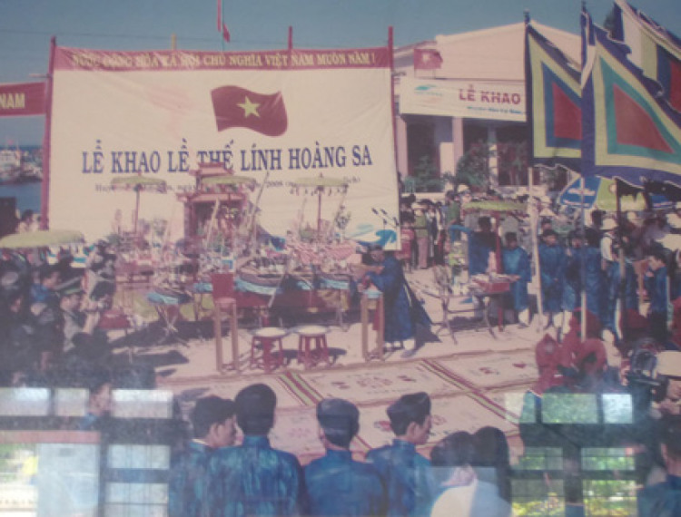 Chương trình Lễ Khao lề thế lính Hoàng Sa và Tuần Văn hóa Biển đảo Quảng Ngãi – năm 2013 - 1