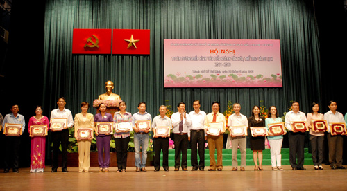 Sở VHTTDL TP.Hồ Chí Minh: Tuyên dương Điển hình tiên tiến Ngành Văn hóa, Thể thao và Du lịch  &#40;2011-2013&#41; - 6