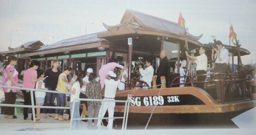 Bà Đổng Thị Kim Vui – Bí thư Quận ủy Quận 8, TPHCM: Xây dựng Thương hiệu Du lịch “Trên bến - Dưới thuyền” - 2
