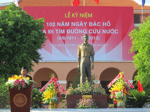 KỶ NIỆM 102 NĂM NGÀY BÁC HỒ RA ĐI TÌM ĐƯỜNG CỨU NƯỚC &#40;5.6.1911-5.6.2013&#41; - 3