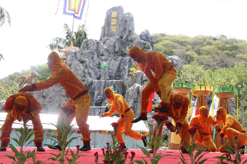 Nha Trang: Khai mạc Lễ hội Hoa Quả Sơn - 1