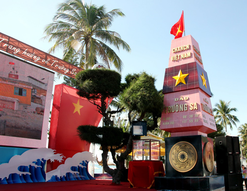 Hướng về biển đảo trong Festival Biển Nha Trang 2013 - 1