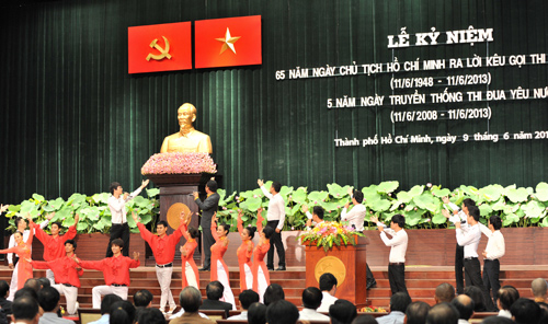 TP.Hồ Chí Minh: Lễ kỷ niệm 65 năm ngày Bác Hồ kêu gọi Thi đua Ái quốc - 2