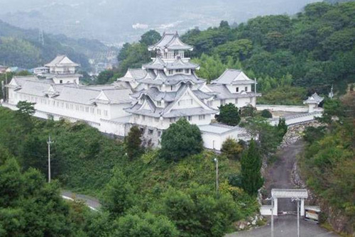 Những lâu đài cổ xưa nhất Nhật Bản - 9