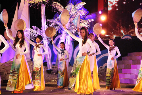 Nha Trang: Đêm Lễ hội Đường phố - Tứ linh Hội tụ - 1