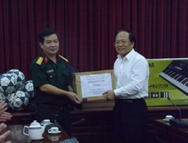 Bộ trưởng Hoàng Tuấn Anh tiếp xúc cử tri Tây Ninh: Tây Ninh ngày càng phát huy lợi thế - 1