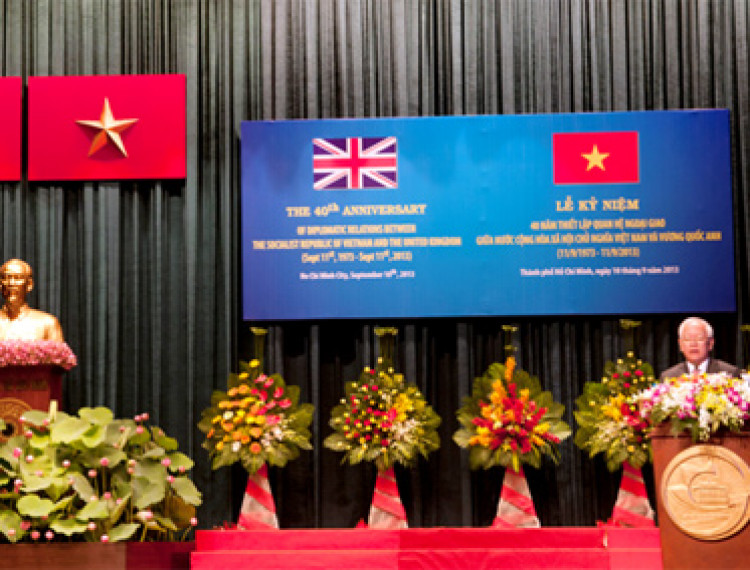 Kỷ niệm 40 năm thiết lập Ngoại giao giữa Nước CHXHCN Việt Nam - Vương quốc Anh - 1