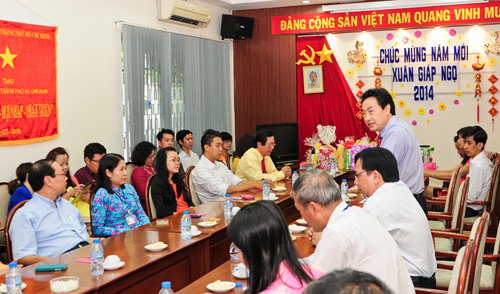 NĂM MỚI 2014, NGÀNH DU LỊCH TPHCM PHẤN ĐẤU ĐẠT THÀNH TÍCH CAO - 2