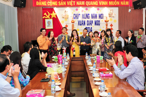 NĂM MỚI 2014, NGÀNH DU LỊCH TPHCM PHẤN ĐẤU ĐẠT THÀNH TÍCH CAO - 6
