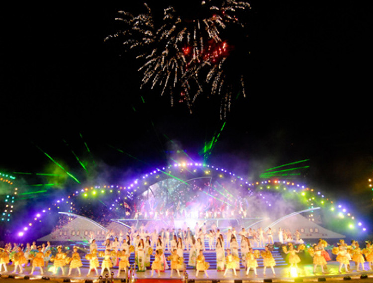 KHAI HỘI VĂN HÓA – DU LỊCH LẦN VIII – 2014:“QUA MIỀN DI SẢN” - 1