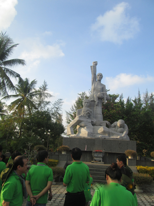 “Hành trình về thăm Huyện đảo Lý Sơn và các địa danh Cách mạng”: Chia tay & Hội ngộ - 13