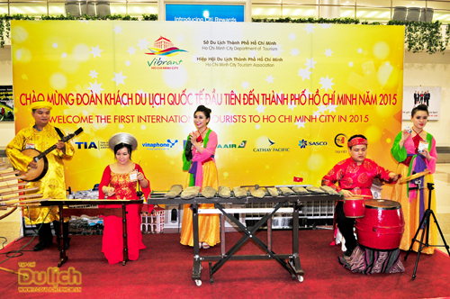 Thành phố Hồ Chí Minh đón đoàn du khách quốc tế đầu tiên, năm 2015 - 9