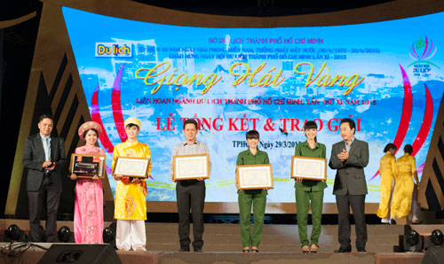 37 Giải thưởng Liên hoan Giọng hát Vàng Ngành Du lịch TPHCM, lần thứ XI, năm 2015 - 7