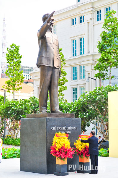 Long Trọng Lễ khánh thành Tượng đài Chủ tịch Hồ Chí Minh - 2