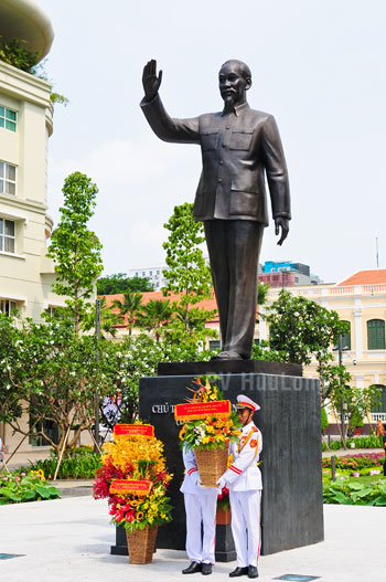 Long Trọng Lễ khánh thành Tượng đài Chủ tịch Hồ Chí Minh - 8