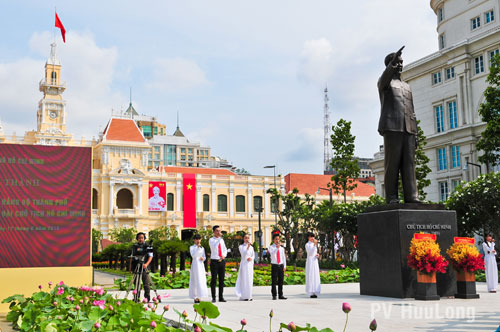 Long Trọng Lễ khánh thành Tượng đài Chủ tịch Hồ Chí Minh - 13