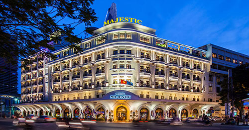 KỶ NIỆM 90 NĂM KHÁCH SẠN MAJESTIC SÀI GÒN - 1