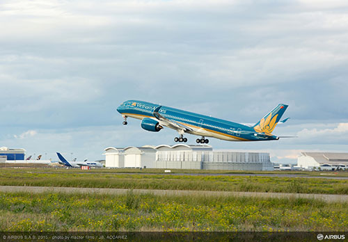 Vietnam Airlines và Airbus vận chuyển miễn phí máy lọc thận nhân tạo cho Bệnh viện Thận Hà Nội - 3