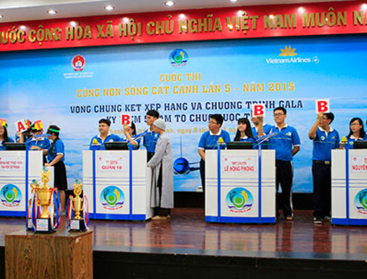 Vietnam Airlines chung kết cuộc thi “Cùng non sông cất cánh” lần 5 - 1