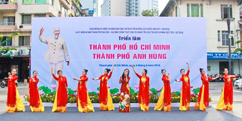 “Thành phố Hồ Chí Minh – Thành phố anh hùng” - 2