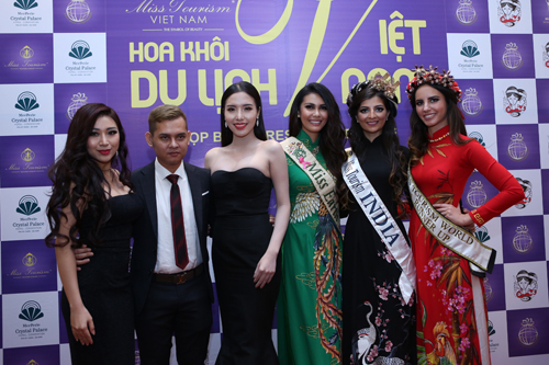 Lần đầu tiên tổ chức cuộc thi Hoa khôi Du lịch Việt Nam - 2