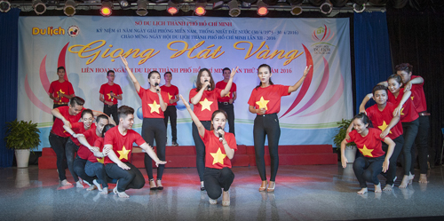 Khởi động Liên hoan “Giọng hát vàng ngành du lịch Thành phố Hồ Chí Minh” Lần thứ XIII - Năm 2017 - 1