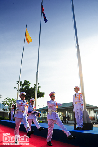 LONG TRỌNG LỄ THƯỢNG CỜ ASEAN - 11