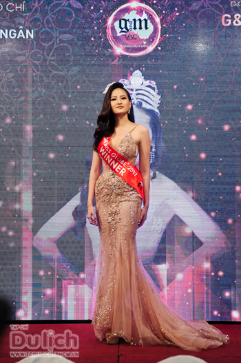 Hoa hậu Miss Globle Khánh Ngân gửi tặng 200 triệu đến  đồng bào Phú Yên bị bão lũ - 5