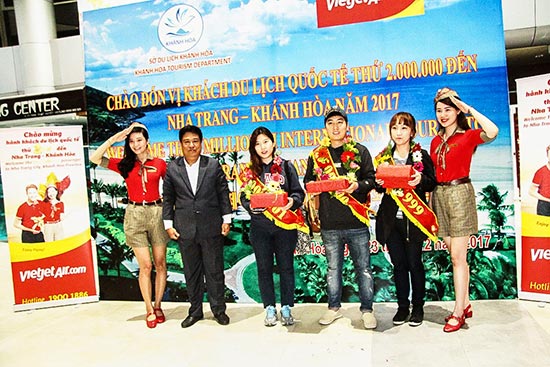 Lễ đón vị khách Quốc Tế thứ 2 triệu đến Khánh Hòa năm 2017 - 1