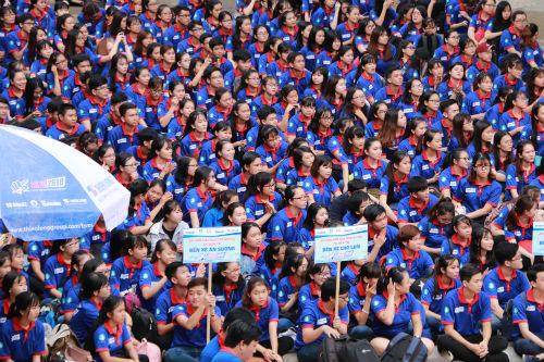 TP. Hồ Chí Minh: 20.000 lượt sinh viên tham gia tiếp sức mùa thi 2018 - 4