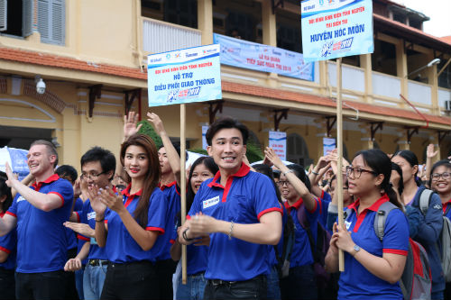 TP. Hồ Chí Minh: 20.000 lượt sinh viên tham gia tiếp sức mùa thi 2018 - 5