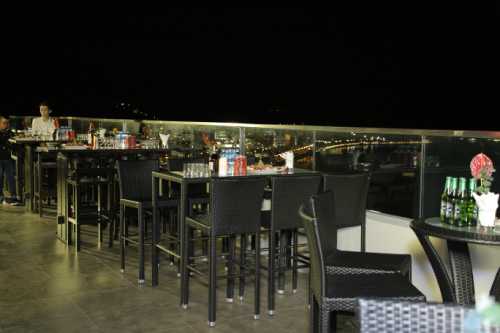 Diamond Sky Bar – Viên ngọc giữa lòng phố biển Nha Trang - 2