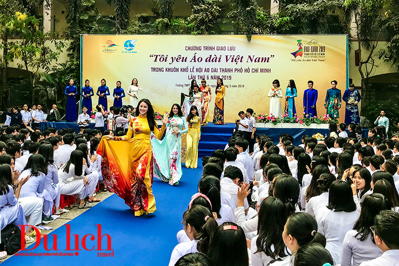 Chương trình giao lưu “Tôi yêu Áo dài Việt Nam” - 1