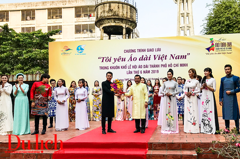 Chương trình giao lưu “Tôi yêu Áo dài Việt Nam” - 11