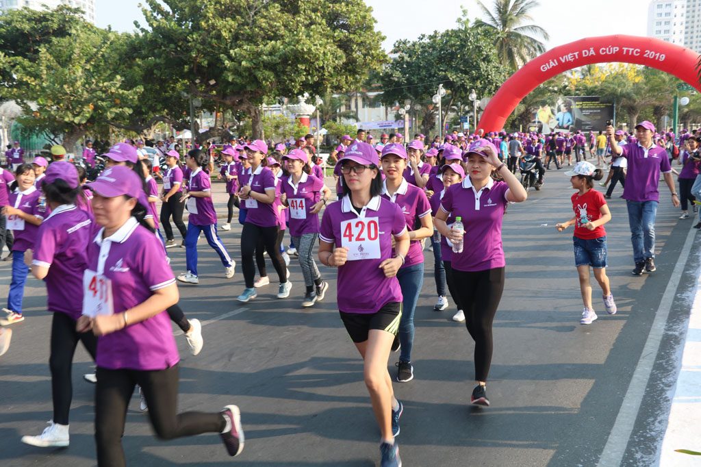Nha Trang: 1.000 người tham gia giải việt dã cúp TTC –chạy vì sức khỏe cộng đồng - 2